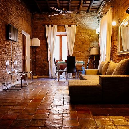 Gorgeous House Trastevere Rome Room photo