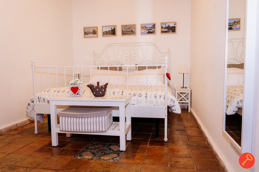 Gorgeous House Trastevere Rome Room photo